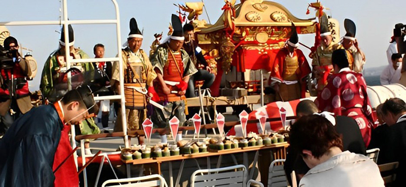 神輿渡御の画像